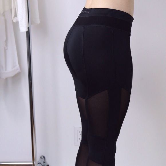 Mesh Workout Capri▫️*LAST! - Picture 3 of 4