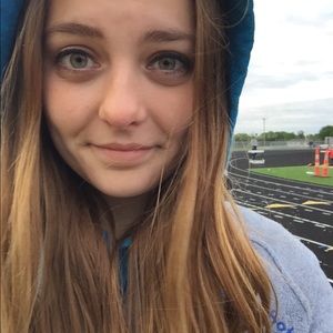 Meet your Posher, Alyssa