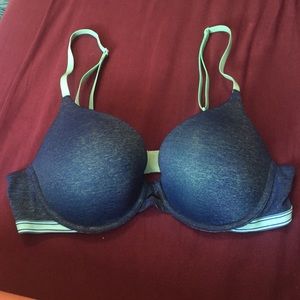 Victoria's Secret T-shirt Perfect Shape Bra!!
