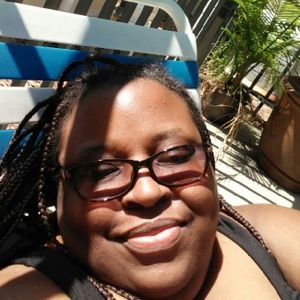 Meet your Posher, Cassandra