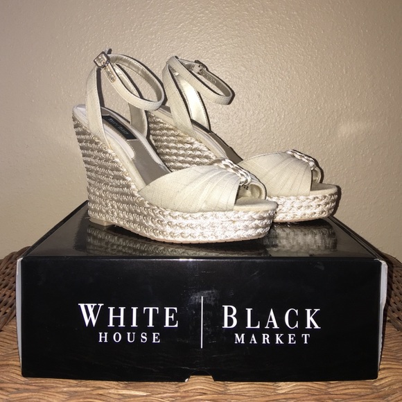 Whit House Black Market Juliet 1 Wedges