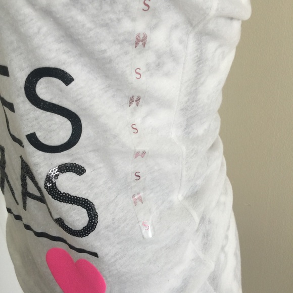 SOLD!! Victoria Secret Bling T-Shirt NWT - Picture 3 of 3