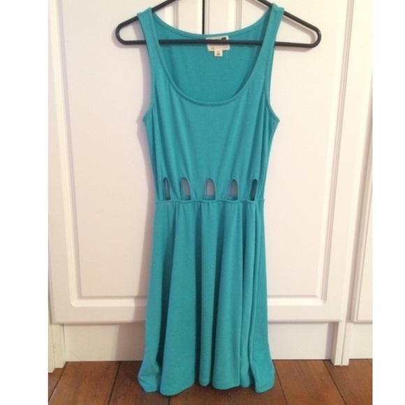 Teal cut out dress - Picture 2 of 3