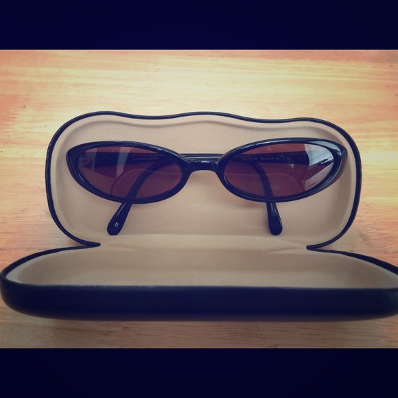 Vera Wang Luxe Sunglasses