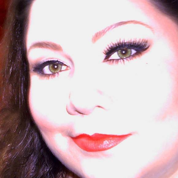 Meet your Posher, Sheila - Picture 1 of 1