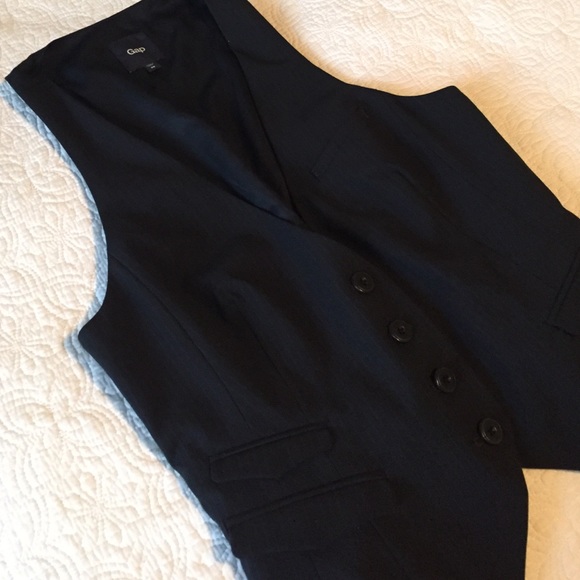 Gap vest