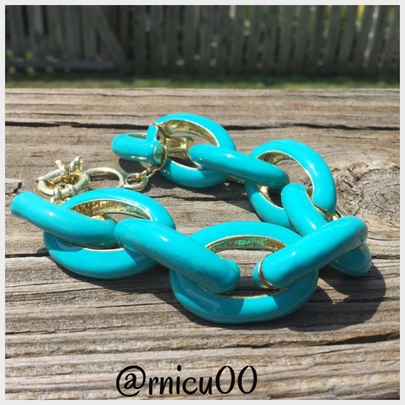 T&J Designs Jewelry - ⚜️Last 1!⚜️Turquoise Gold Enamel Link Bracelet!