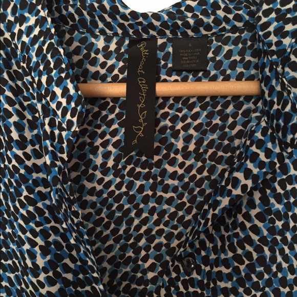 Black, blue & white print tunic w/ belt - Picture 3 of 4