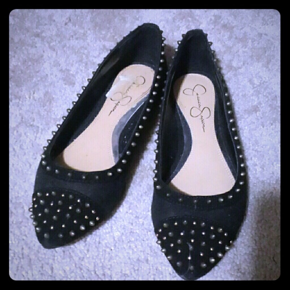 Pointy flats - Picture 1 of 1