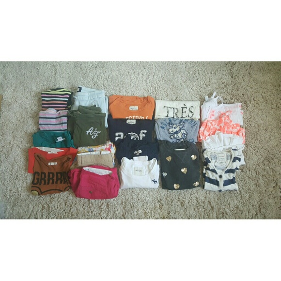 *SOLD*CLOTHING LOT