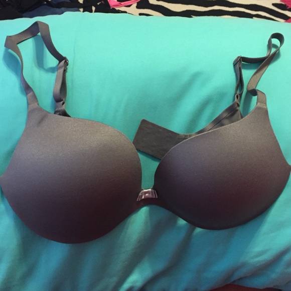 VS 32DD Plunge Bra