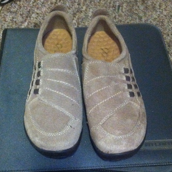 Work shoes