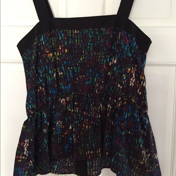 Button down tank with elastic fitted waist. - Picture 4 of 4