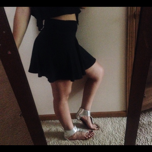 All Black Forever 21 Skater Skirt 👗