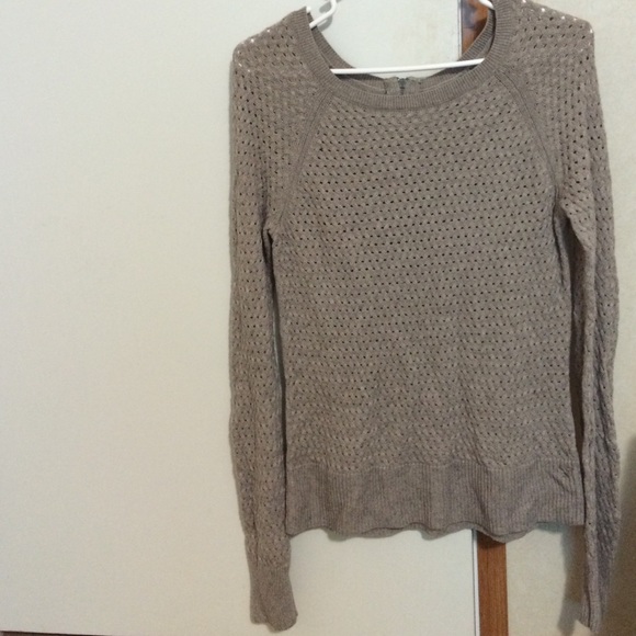 AE sweater - Picture 1 of 3