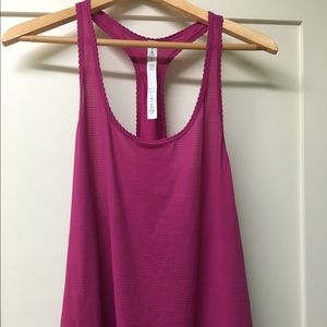 Lululemon tank size 8