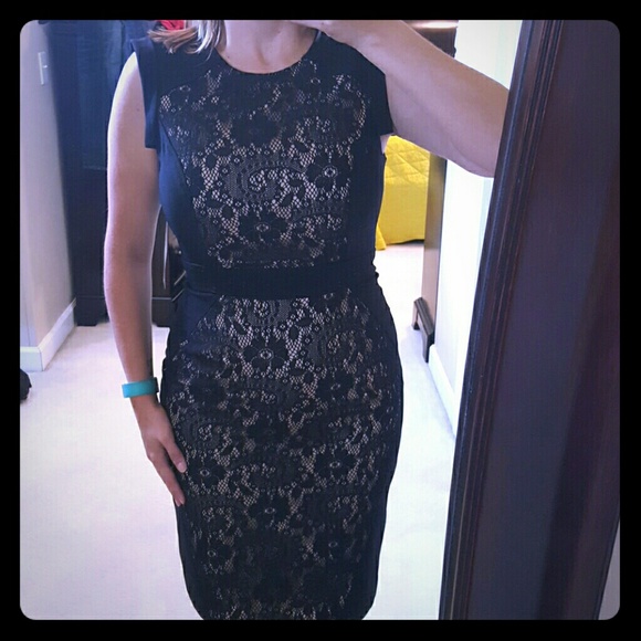 NWT Adriana Papeli shift dress