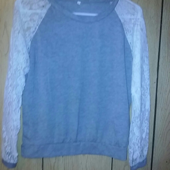Forever 21Grey Casual Blouse with Lace Sleeves
