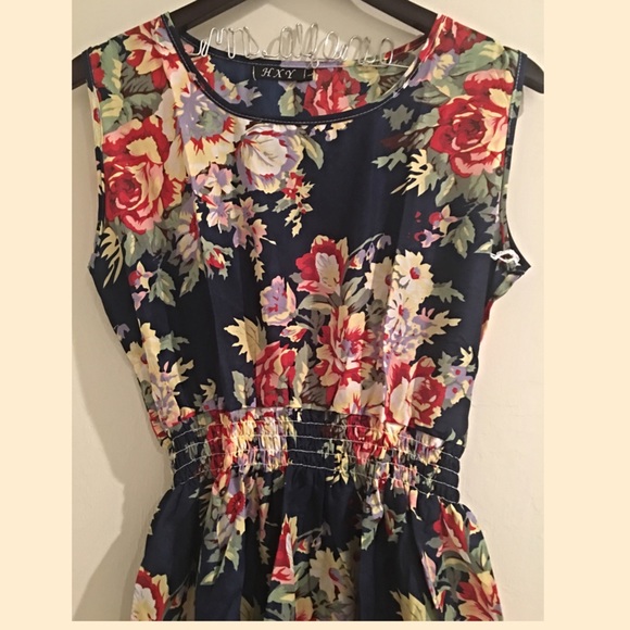 🆑 Floral Boho Sleeveless Dress - Picture 2 of 3