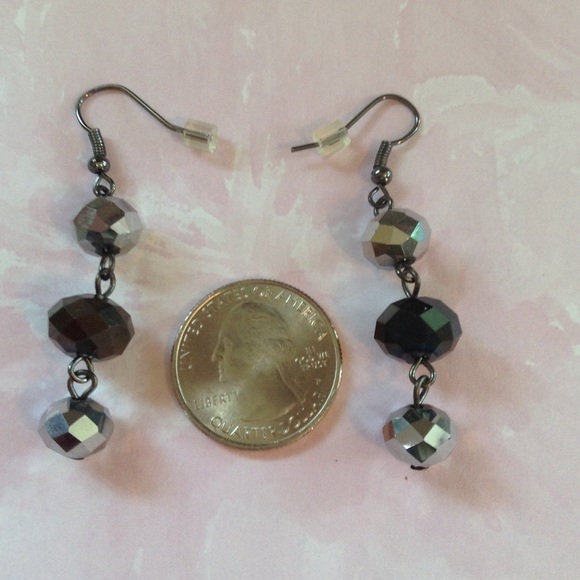 Dangle earrings - Picture 2 of 2