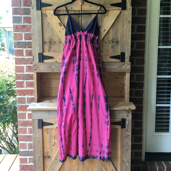 tie-dye maxi dress