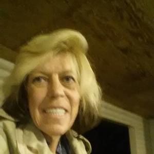 Meet your Posher, Denise