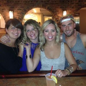 Meet your Posher, Leslie