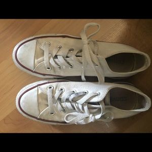 White converse