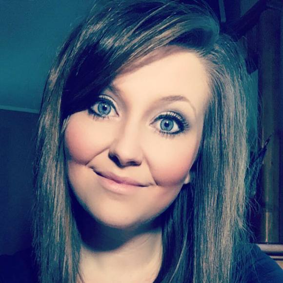 Meet your Posher, Lindsay - Picture 1 of 1