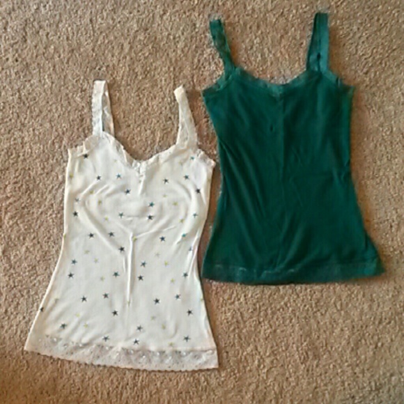 Lot of 2 Camis
