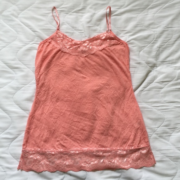 Pink crinkle lace tank top