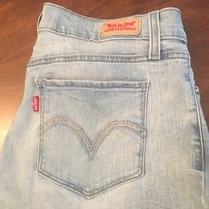 Levi skinny jeans