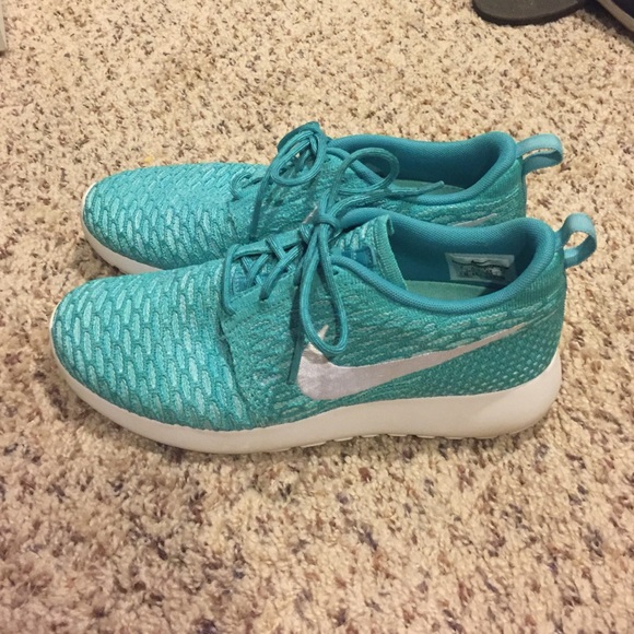 Nike Knit Roshe Runs