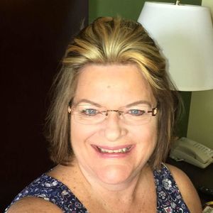 Meet your Posher, Becci