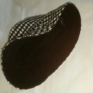 Accessories - Black and White Reversible Hat Accessories - Black and White Reversible Hat
