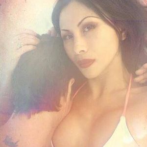 Meet your Posher, Etty