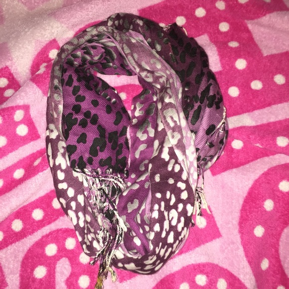 Aeropostale cheetah print scarf