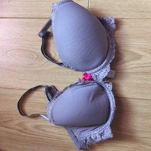 Victoria Secrets 34C dream Angels lined Demi bra