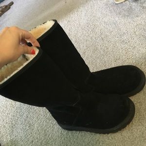Black uggs