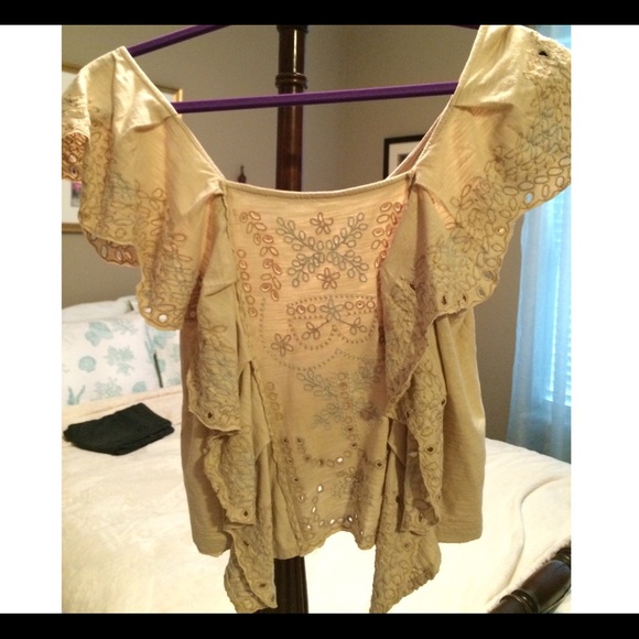 ❌SOLD❌Free people cream embroidered blouse top