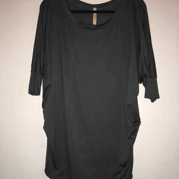 Natural Life || Slouchy Dolman Top || size L