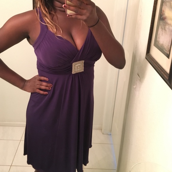 πHPπPretty Knee-Length Purple Dress - Picture 4 of 4