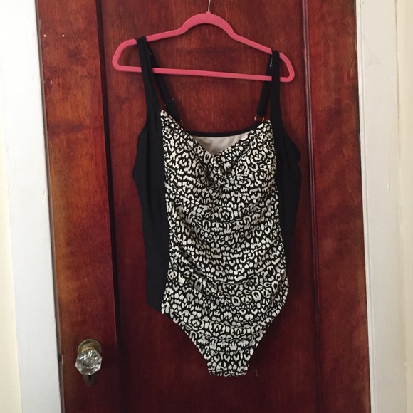 Ava Viv Plus Size Swimsuit