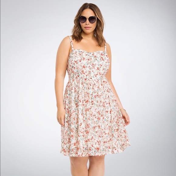 Floral lace sundress - Picture 3 of 4