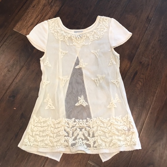 Anthropologie Tops - Anthropologie cream colored short sleeve