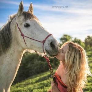 Meet your Posher, Michaela