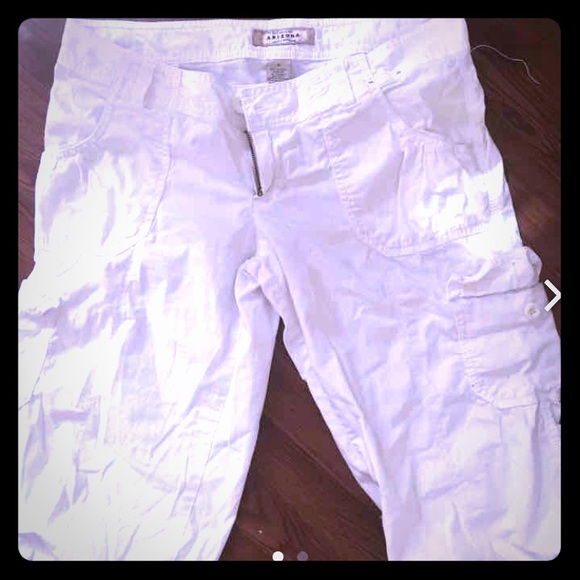 White khaki capris size 9