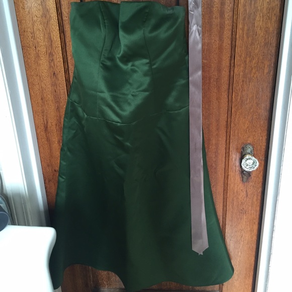 Emerald Green Bridesmaid Dress with Champagne Sash - Picture 1 of 4