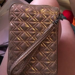 Gold clutch