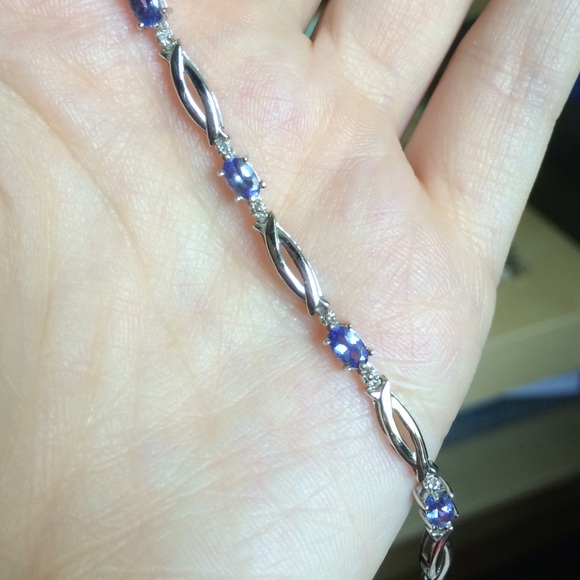 White gold diamond and tanzanite bracelet